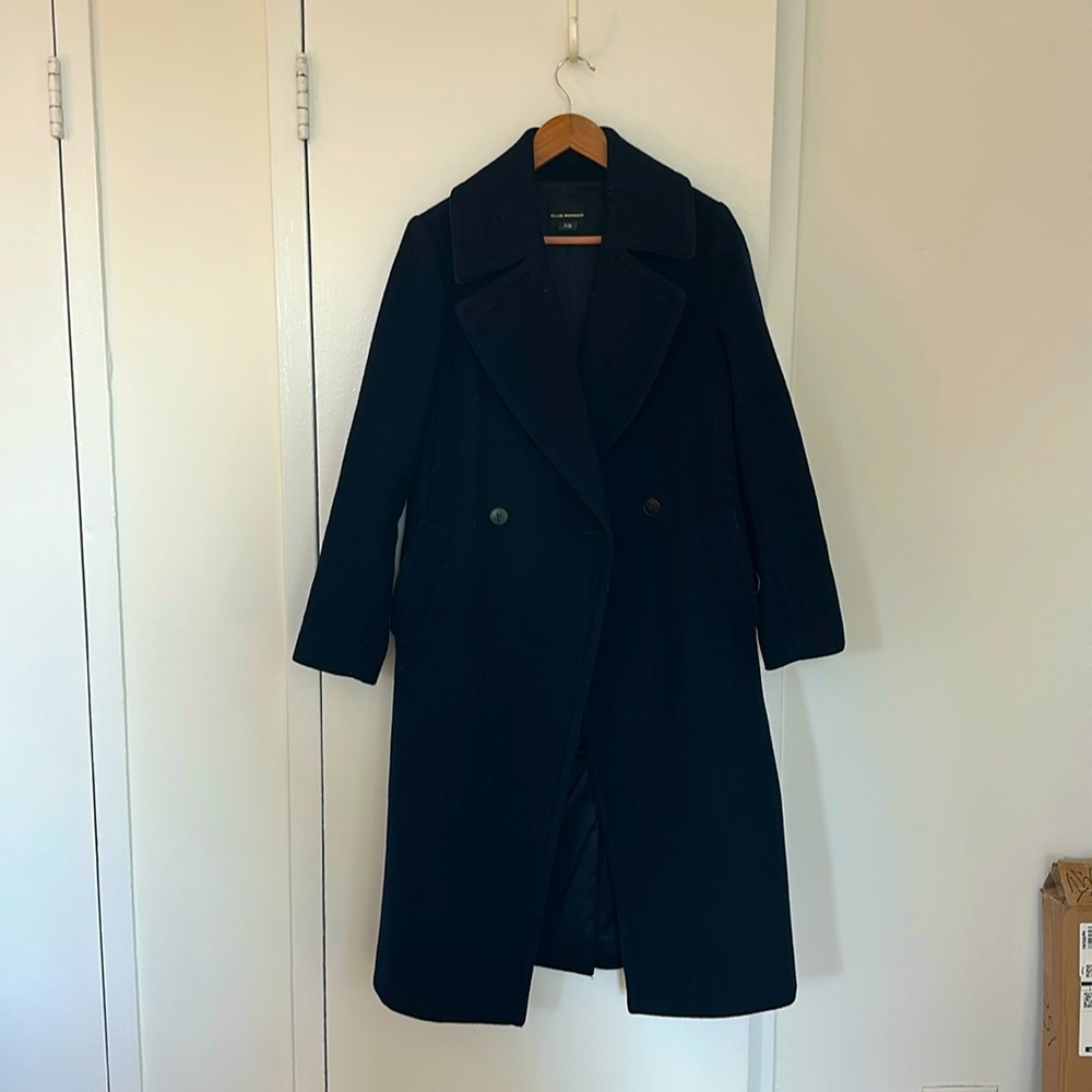 Dark navy Club Monaco wool coat. Double breast.